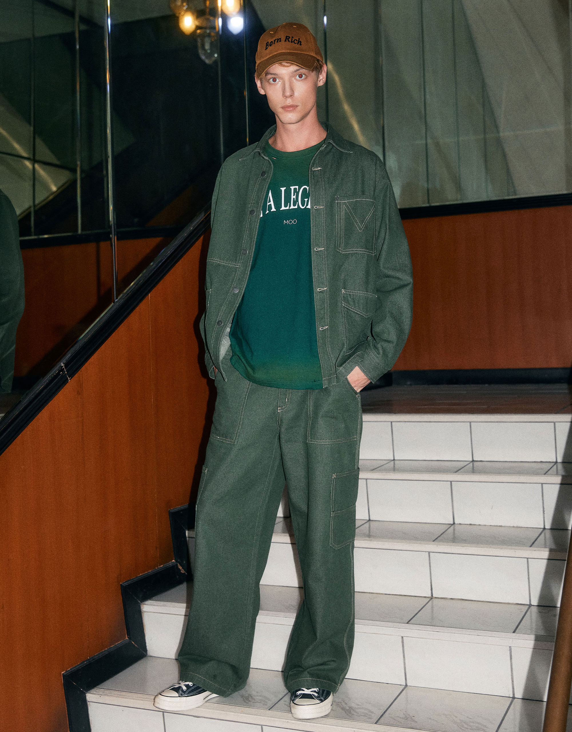 Be A Legent T-Shirt - Image 4